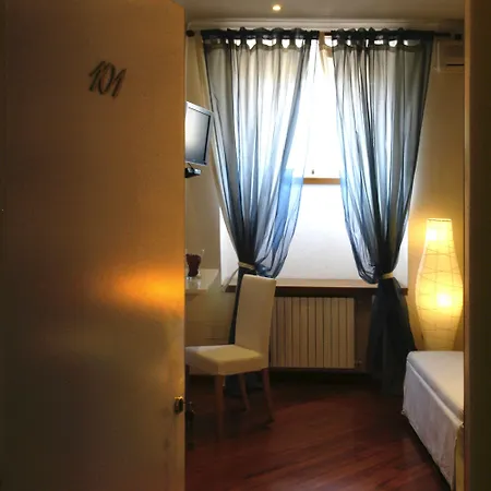 Museum Bed & Breakfast 3*