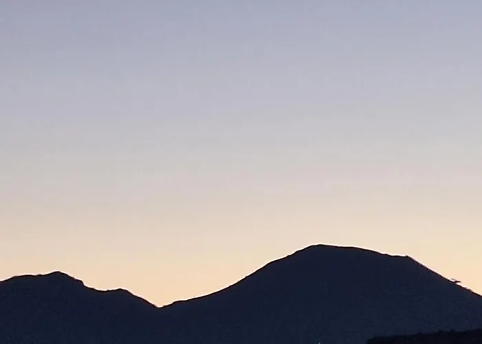 לינה וארוחת בוקר Museum