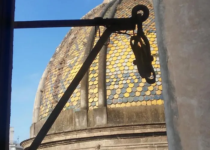 לינה וארוחת בוקר Museum 3*